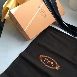 TOD’s shoe box with dust bag
